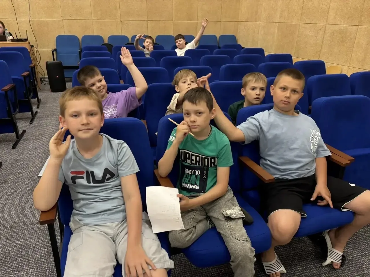 День русского языка в нашей лагерной смене: "Погружение в сказочный мир Пушкина!"

Русский язык — эт