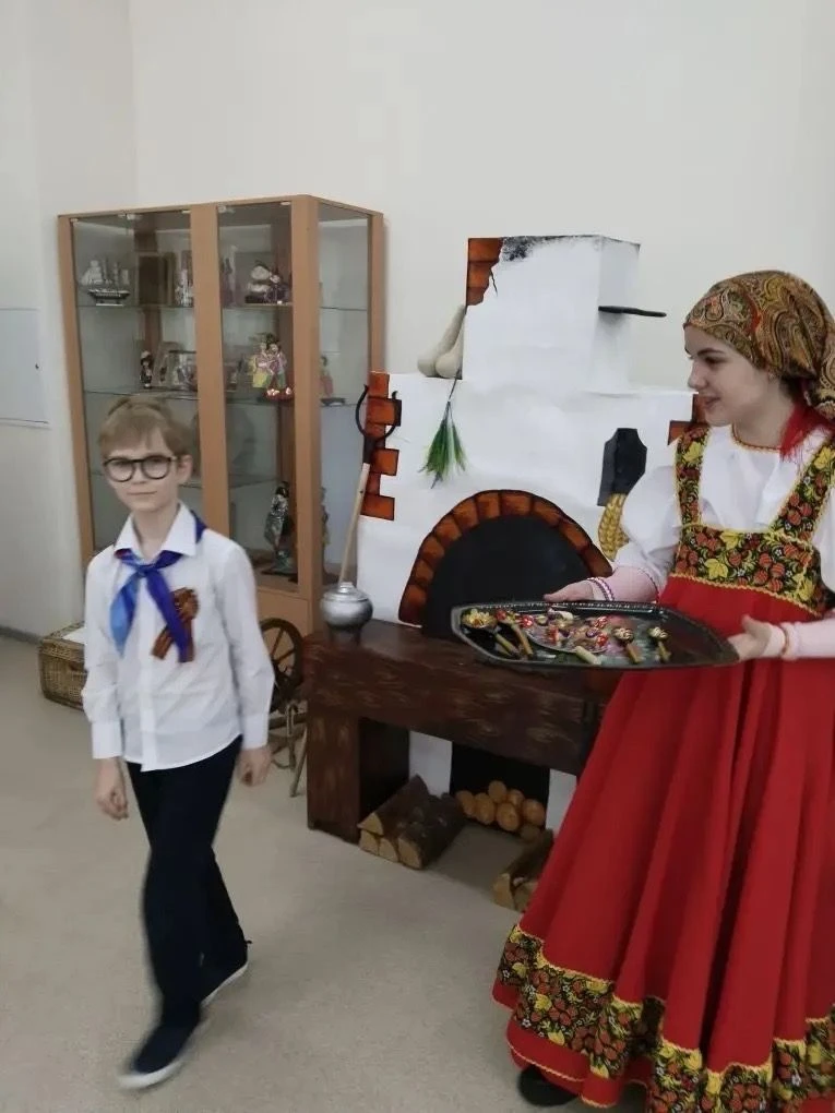 Тематическая экскурсия «Русская печь» прошла в апреле для учащихся 4-ых и 3э классов МБОУ СОШ 20. Во