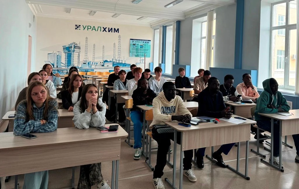 В Чувашском ГАУ состоялось занятие, посвященное Дню воссоединения новых регионов с Россией