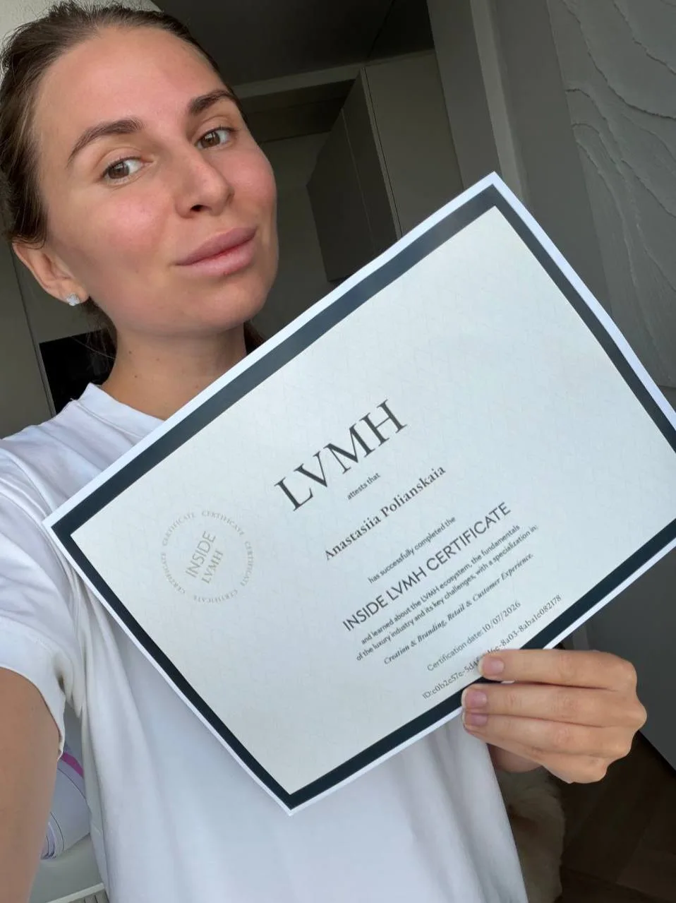 Принимаю поздравления! Я закончила обучение в академии INSIDE LVMH — официальной образо...