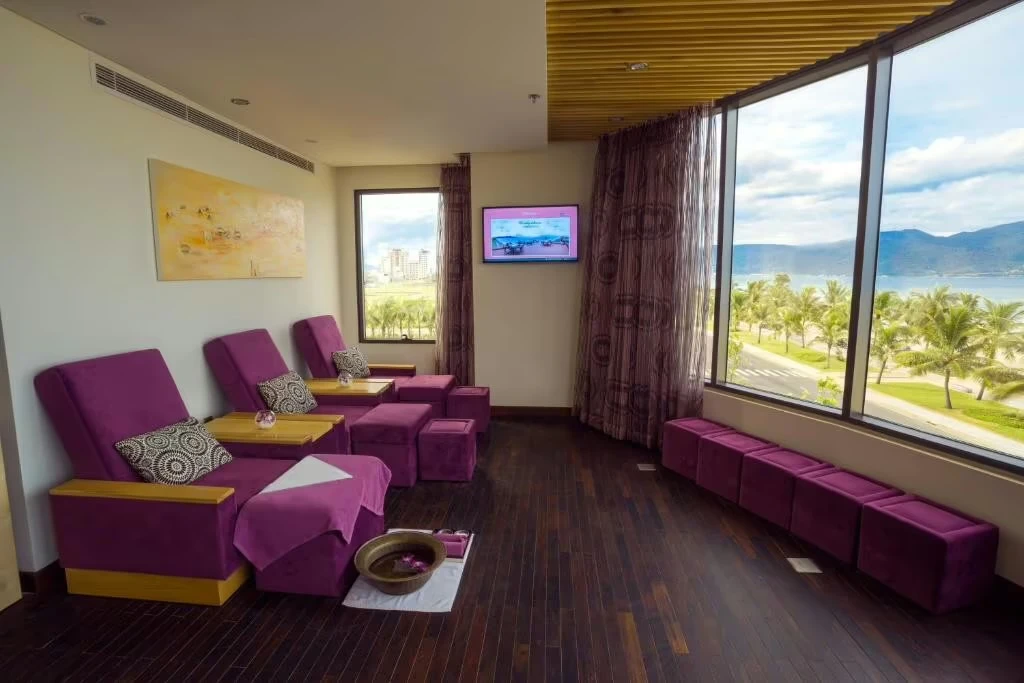 ВЬЕТНАМ🇻🇳ДАНАНГ  🏨Holiday Beach Danang 4*  📍Фактически единственный городской отель в центре Дананга