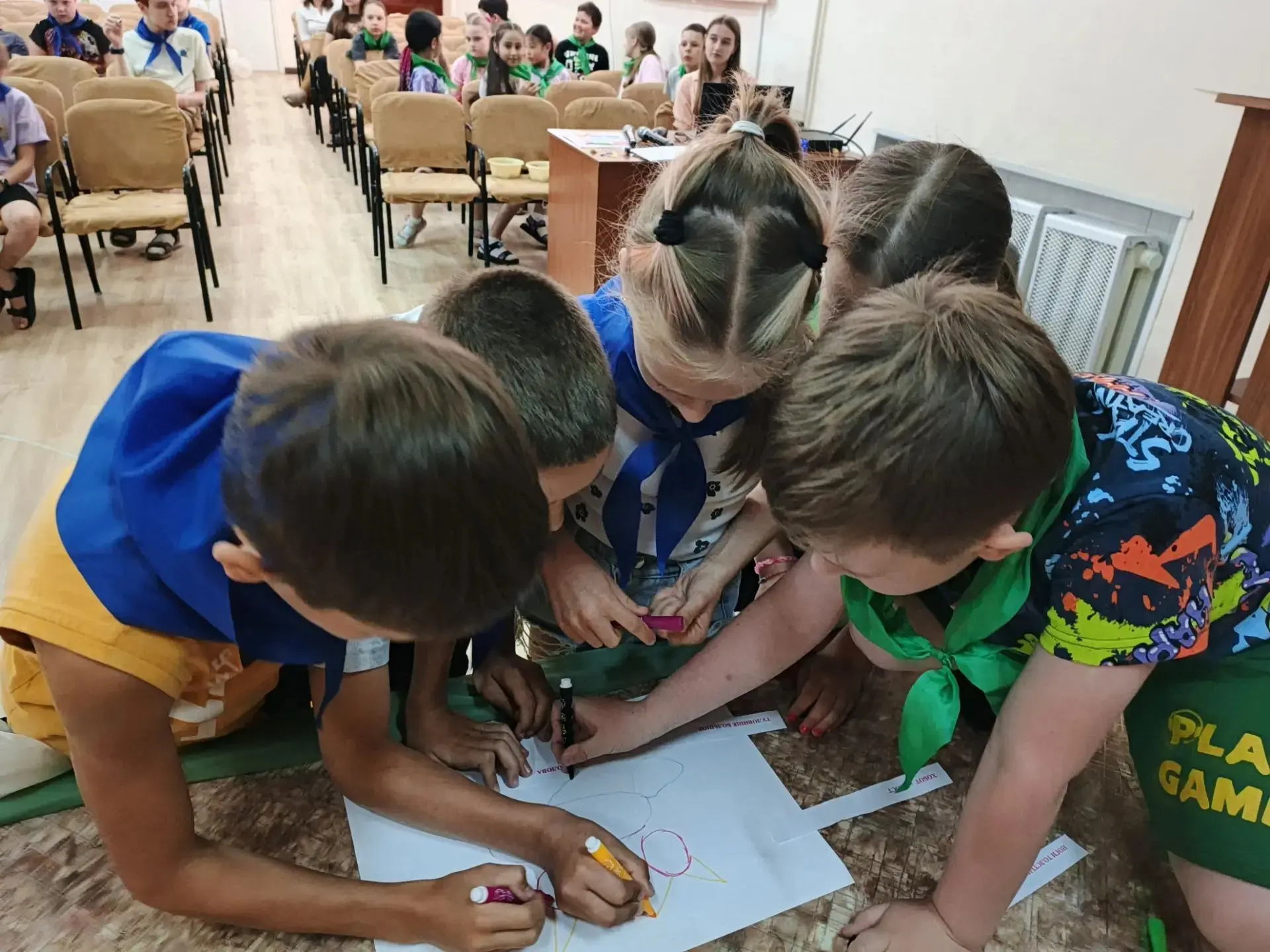 🎭 Ярмарка талантов в нашем пришкольном лагере: день рекордов, смеха и творчества! 🏆

Сегодня в наш