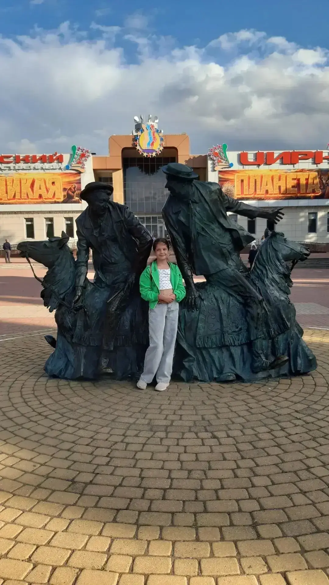 Наша ученица 5 «Б» класса Кононова Катюша хотя и далеко не покидала наш любимый поселок...