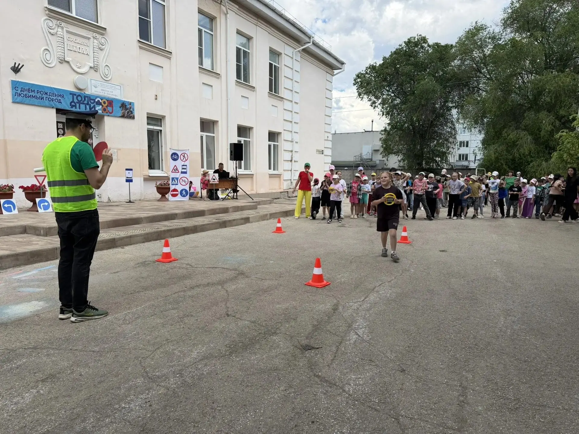Понедельник в лагере с дневным пребыванием прошел под девизом: «Всем без исключения о правилах движе