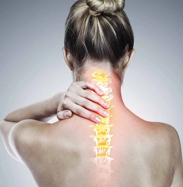 Часто болит голова и скачет давление? Проверьте шею!