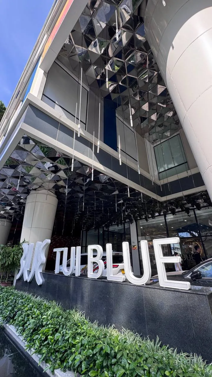 Tui Blue Nha Trang 5*

🌴✨ Откройте для себя рай в сердце Нячанга! ✨🌴

Оазис роскоши и уединения у 