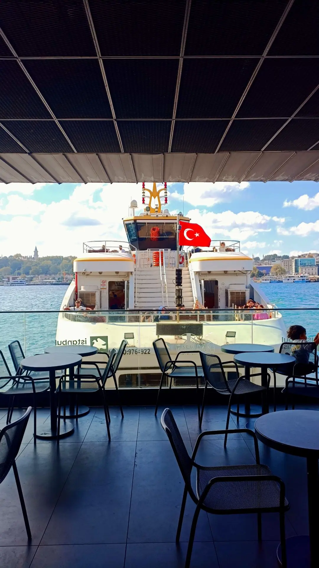 📖İstanbul Kitapçısı в Karaköy — это не просто книжный магазин, а настоящее культурное ...