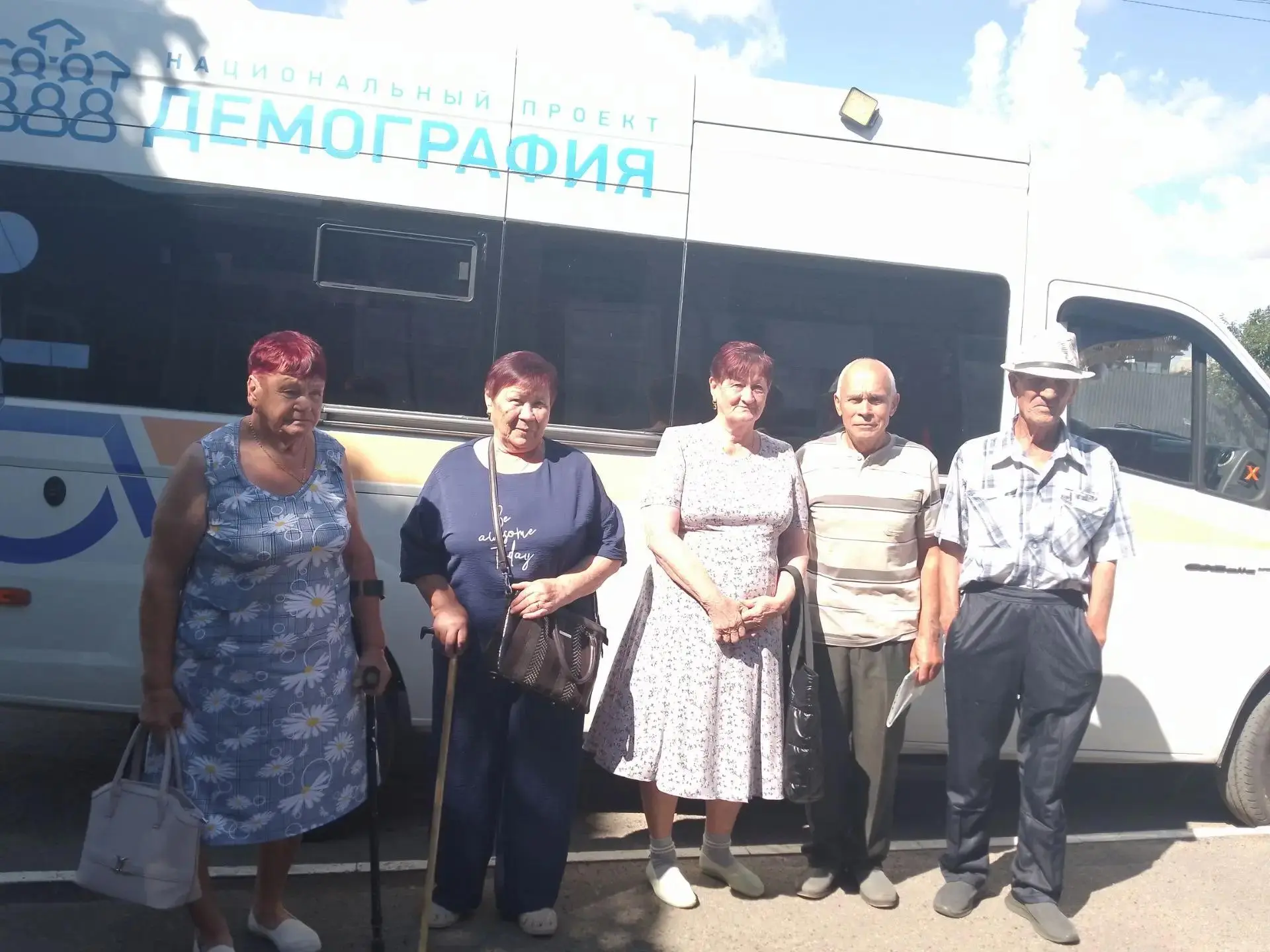 ☑️ Комплексным центром Красноармейского района продолжается доставка граждан 65 лет и с...