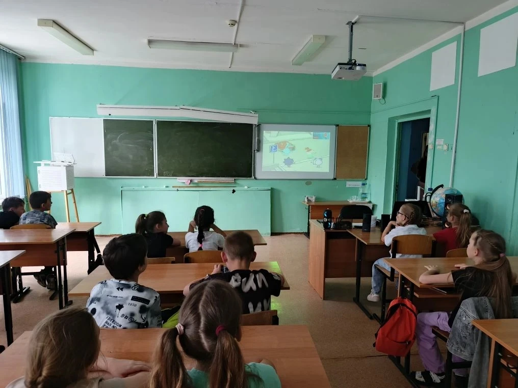 Сегодня, как и всегда, в нашем лагере проходит "Минутка безопасности". Это очень важный момент, в та