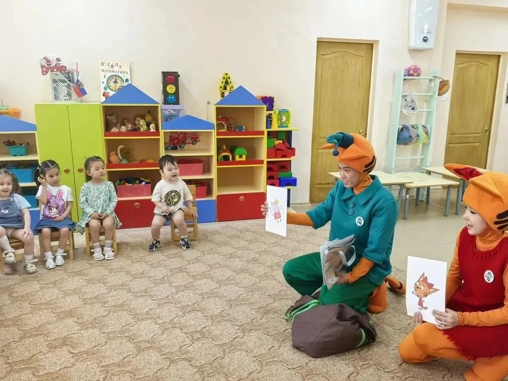 В первой младшей группе «Белочка» случился важный и чуточку грустный, но очень веселый праздник — на