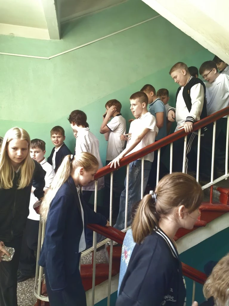 В лицее прошла плановая тренировка по эвакуации учащихся и сотрудников. В мероприятии приняли участи