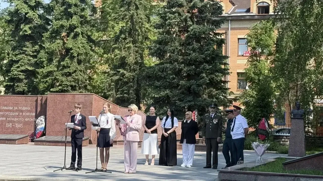 22 мая в  школе «КвантУм» прошла традиционная церемония принятия торжественного обещания кадетами. В