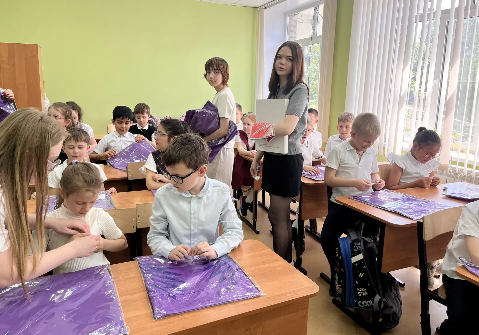 Ещё в начале учебного года ученики начальной школы торжественно стали частью всероссийс...