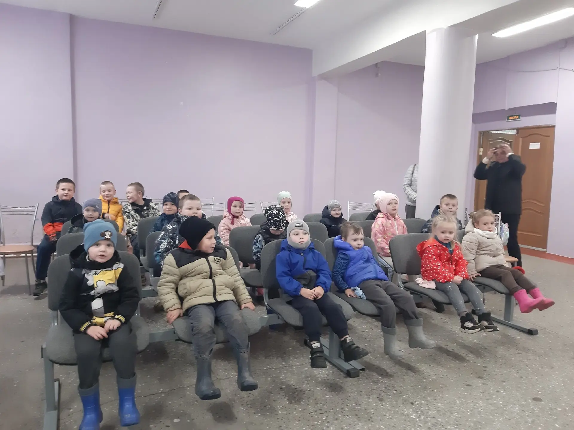 Театральный день продолжился кукольным спектаклем! 🎭