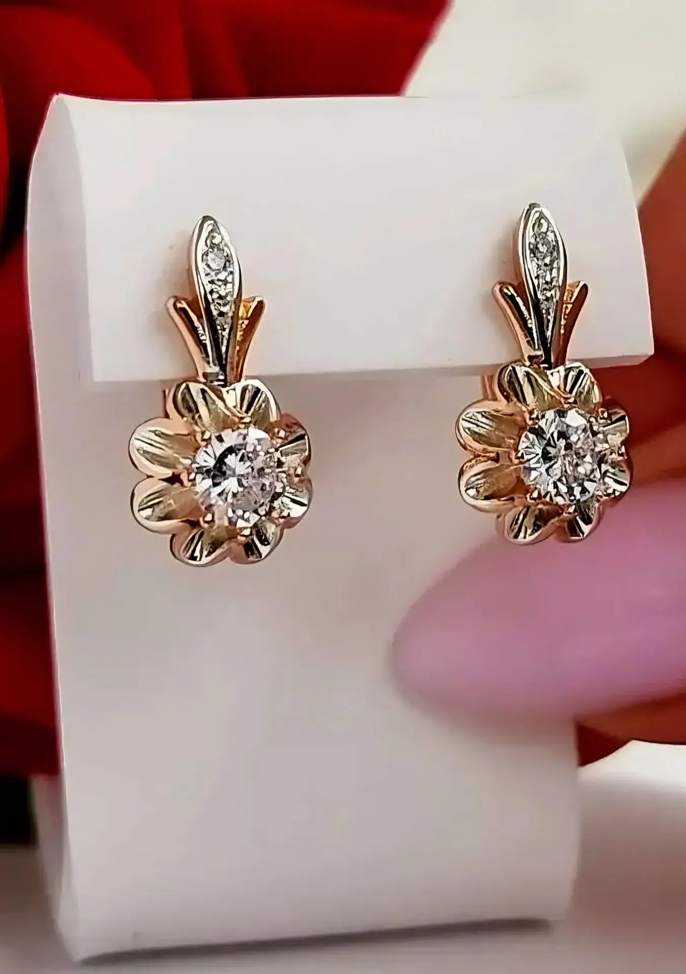 Серьги 2 см - как золото ! Цена 1299р

 Цвет 585 пр 
От воды украшения не окисляются !

КАЧЕСТВО !💣