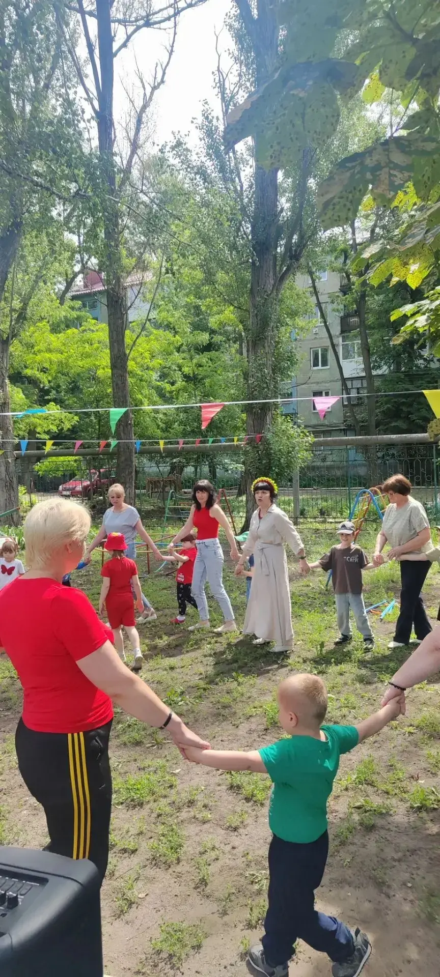 18 июня , музыкальный руководитель Кривичева О.А. провела летнее развлечение  "Путешествие в страну 