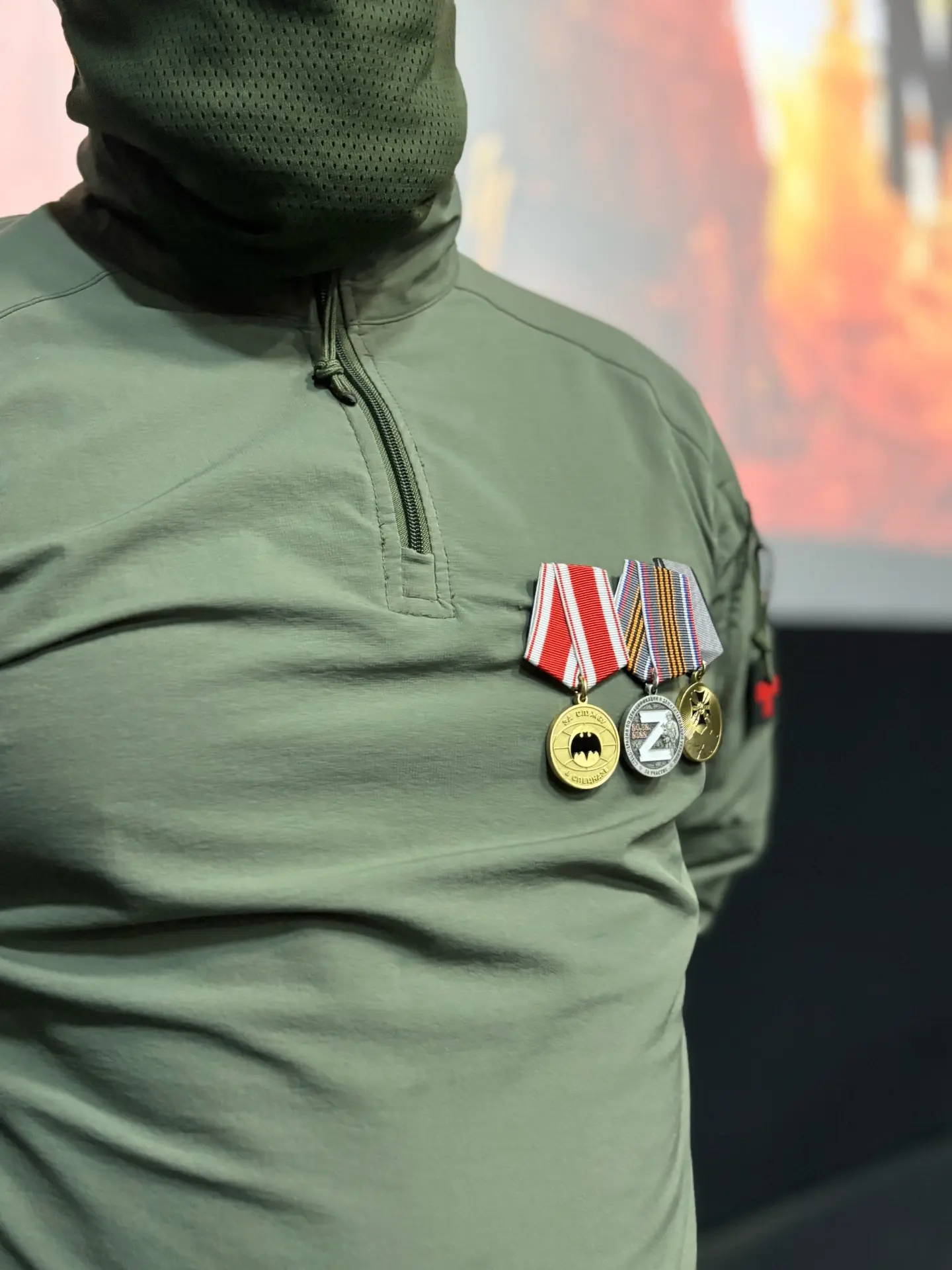 ДИАЛОГ С ГЕРОЕМ: РАЗГОВОР О ГЛАВНОМ! 🎖️🪖  Сегодня в стенах кинотеатра "Горн" прошло важное и значимо
