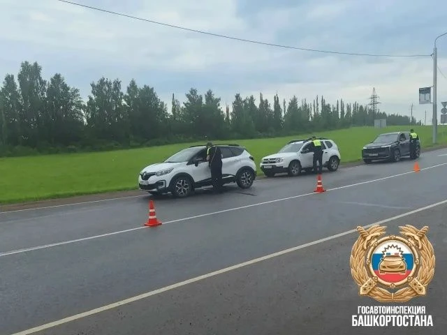 В Башкирии сегодня в утренние часы проходят массовые проверки водителей на следующих участках автодо
