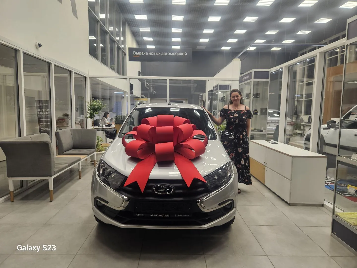 Поздравляем Раису из Волгограда покупкой LADA Granta

Желаем, что бы за рулём вас сопровождали тольк