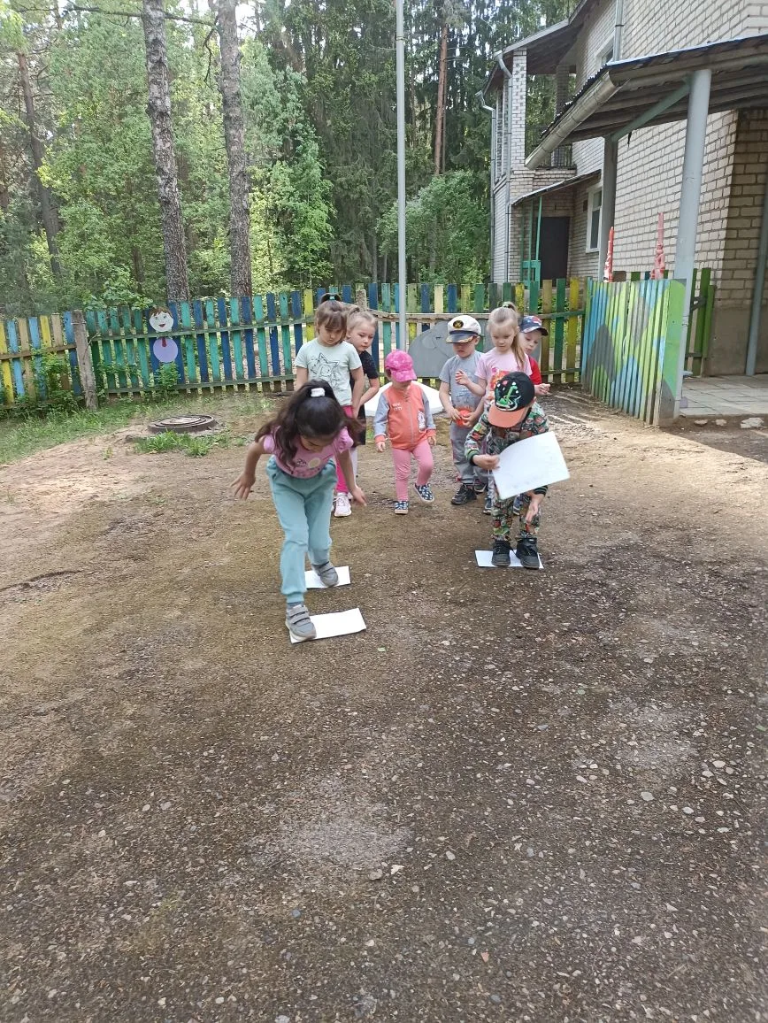 День Здоровья🏋️🤸🏃 - спортивное мероприятие на свежем воздухе, включающее подвижные и...
