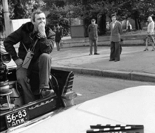 🎬 Кадры со съёмочной площадки фильма "Родня" 1981 года. Режиссер Никита Михалков.

Фильм снимался в