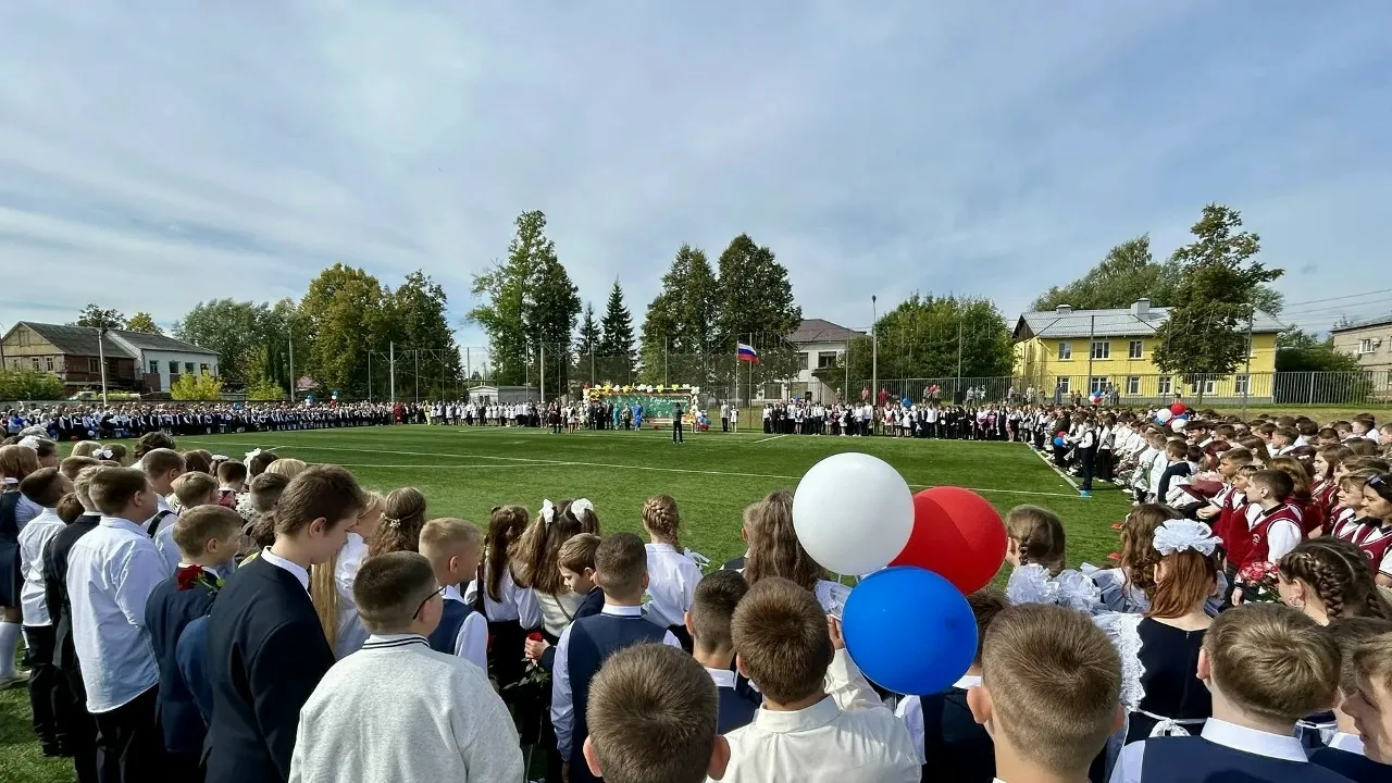 День знаний — один из самых тёплых и торжественных праздников в нашей стране. Первого с...