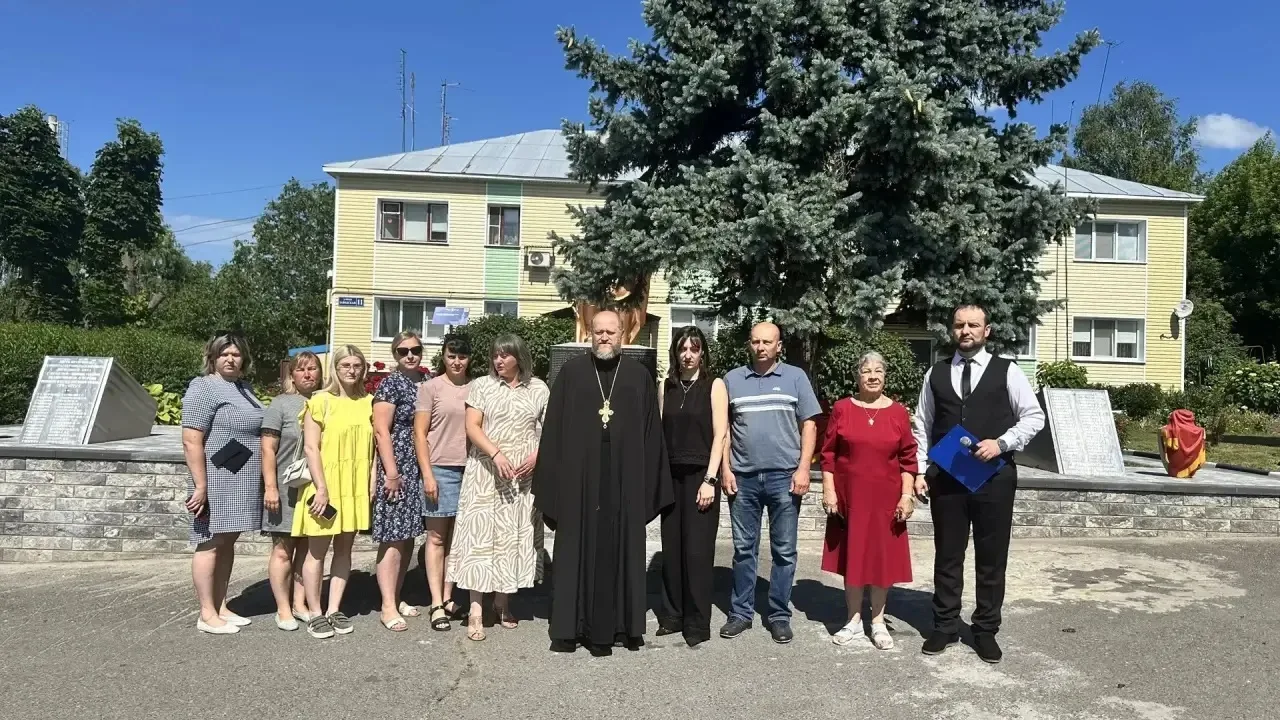 22 июня сотрудники МОУ «Веселолопанская СОШ» приняли участие в памятной благотворительной акции, пос