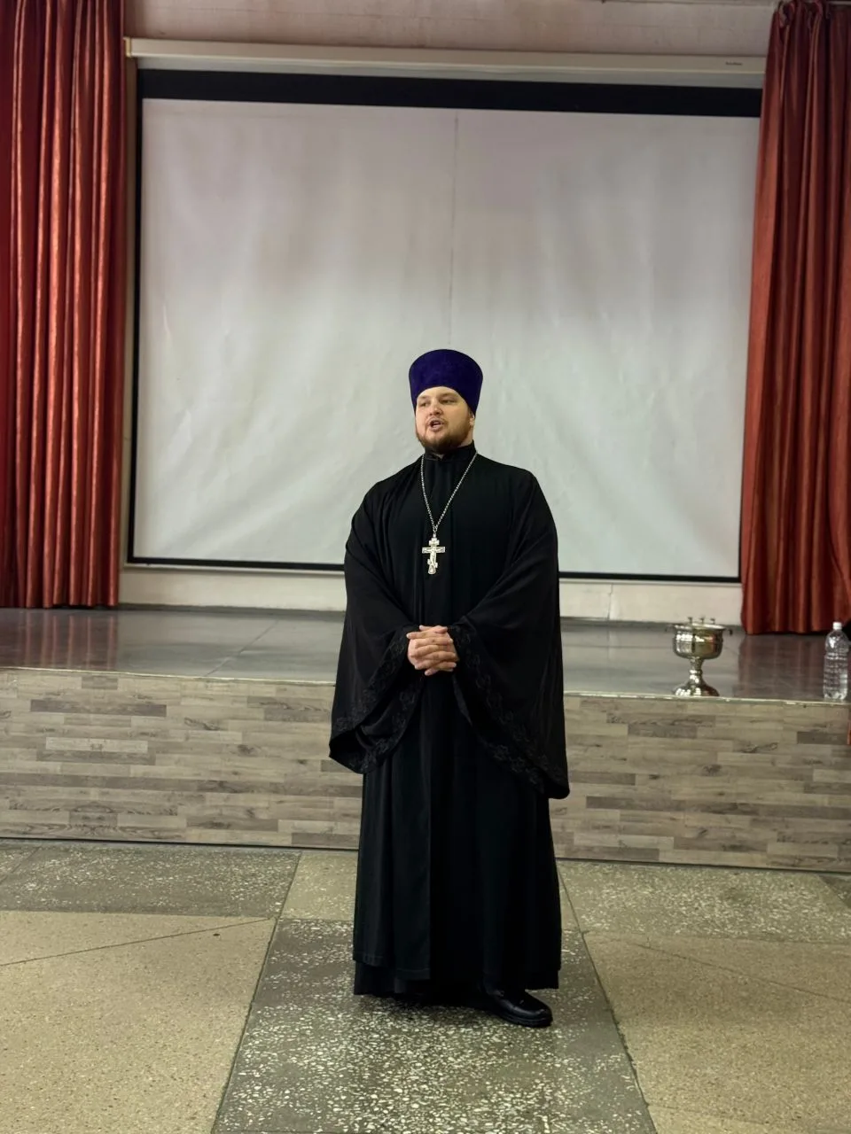 🙏🏻19 января 2026 года в нашей школе  специалисты «Молодежного комплексного центра» совместно со штат