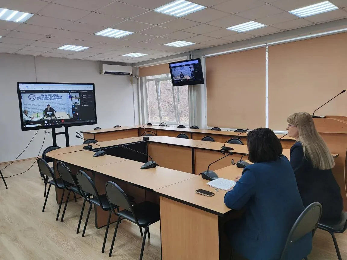 ⚡️ «Просветительский четверг» — для руководителей детских садов   В четверг, 26 марта, в Институте р