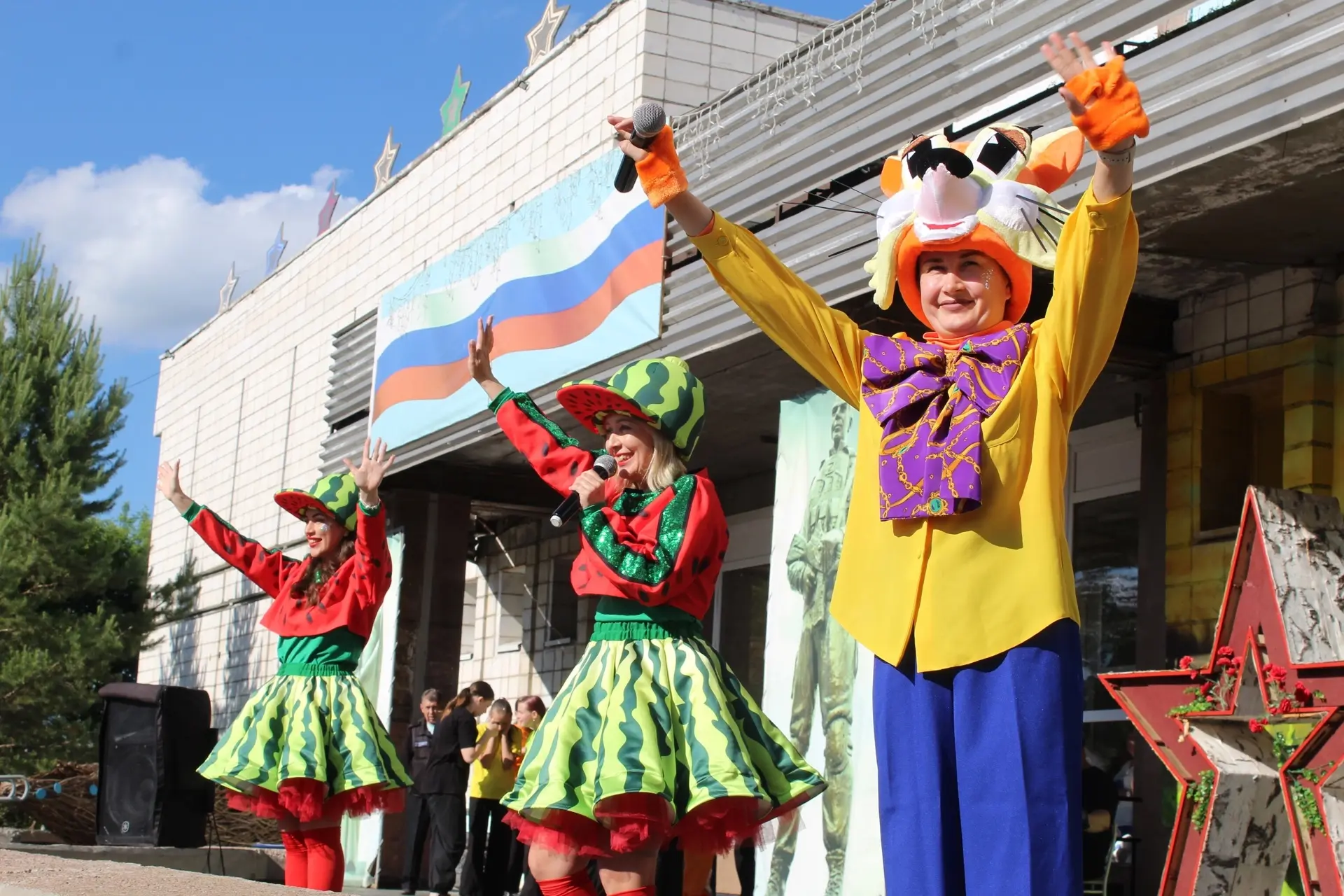 💥ДЕНЬ ЗАЩИТЫ ДЕТЕЙ в микрорайоне «Береговой»💥

🤗2 июня на площади Центра культуры «Береговой» про