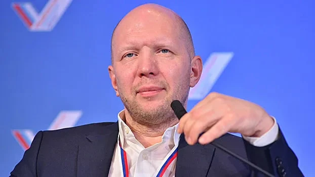 «Буду дальше жить и работать на благо своей страны».

Журналист и ведущий Анатолий Кузичев прокоммен