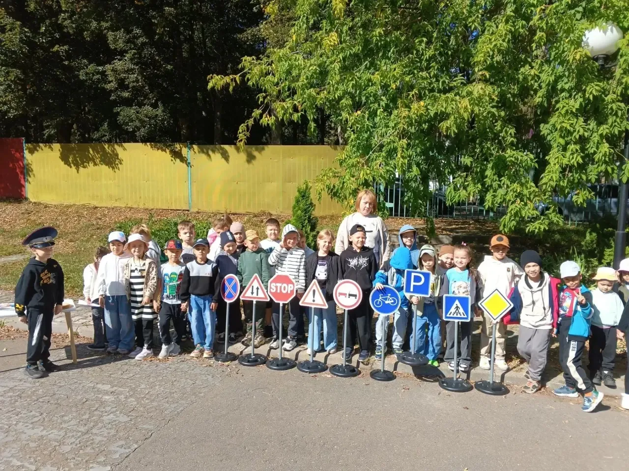 4 сентября педагоги старшей и подготовительных групп 26М, 27М, 28М д/о «Машенька» прове...