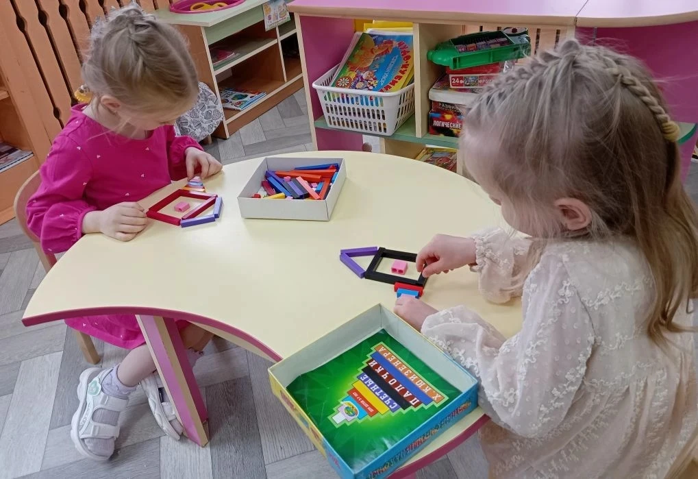 Счетные палочки Кюизенера являются многофункциональным пособием, которое помогает "чере...