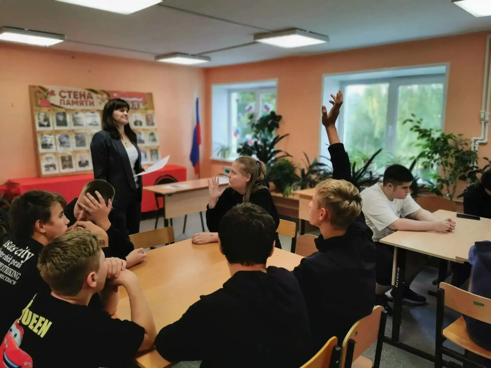 🎉Сегодня в рамках региональной акции "День школьного музея: открывая историю вместе!" ...