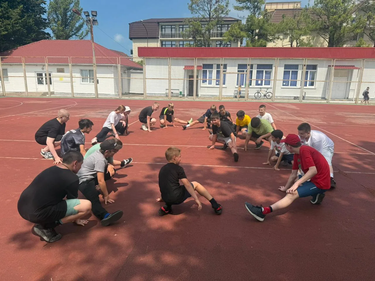 Тренировка на открытом воздухе спортсменов отделения самбо и дзюдо МБУ ДО СШОР 24 г.Сочи. Ежедневно 