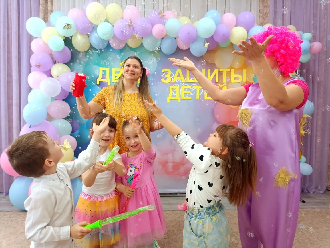 🥳 Радостно, звонко, тепло и красочно прошёл главный праздник детства – День защиты дет...