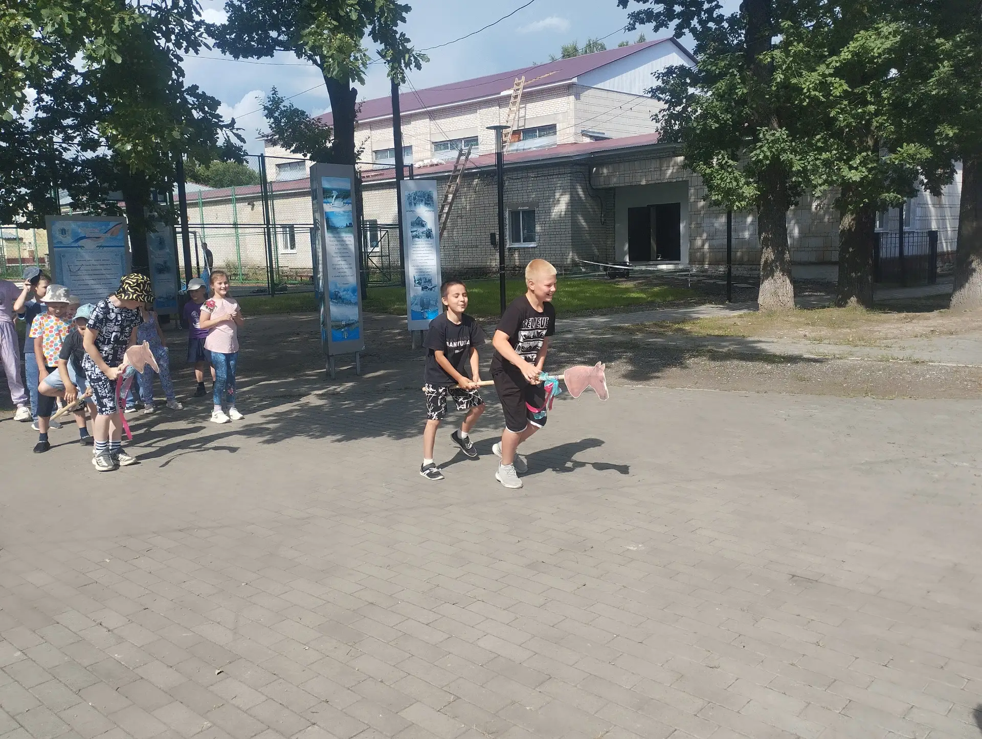 💥Лето в разгаре! Развлечение и отдых на свежем воздухе!
 Что может быть лучше?
🔆Сегодня сотрудники