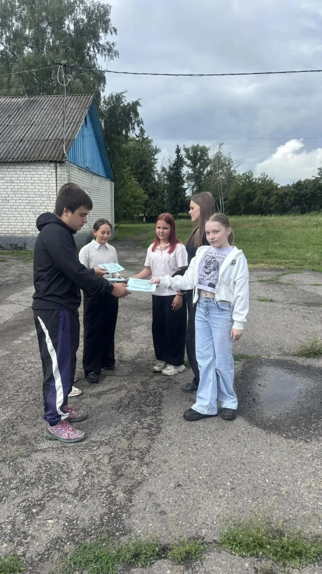 Курский край — без наркотиков!

С 1 по 26 июня в нашем регионе проходит областной месячник антинарко
