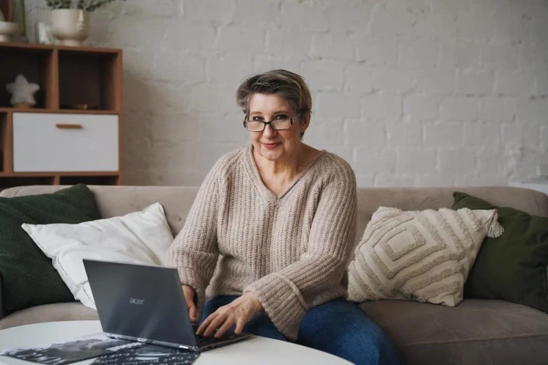 👵 Подмосковье поддерживает старшее поколение