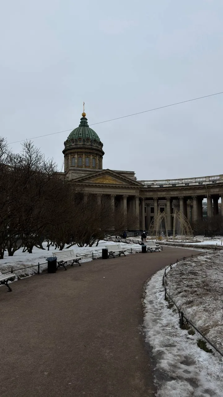 Немного прекрасного Петербурга для вас 🥹 Накануне самого весеннего женского праздника ...