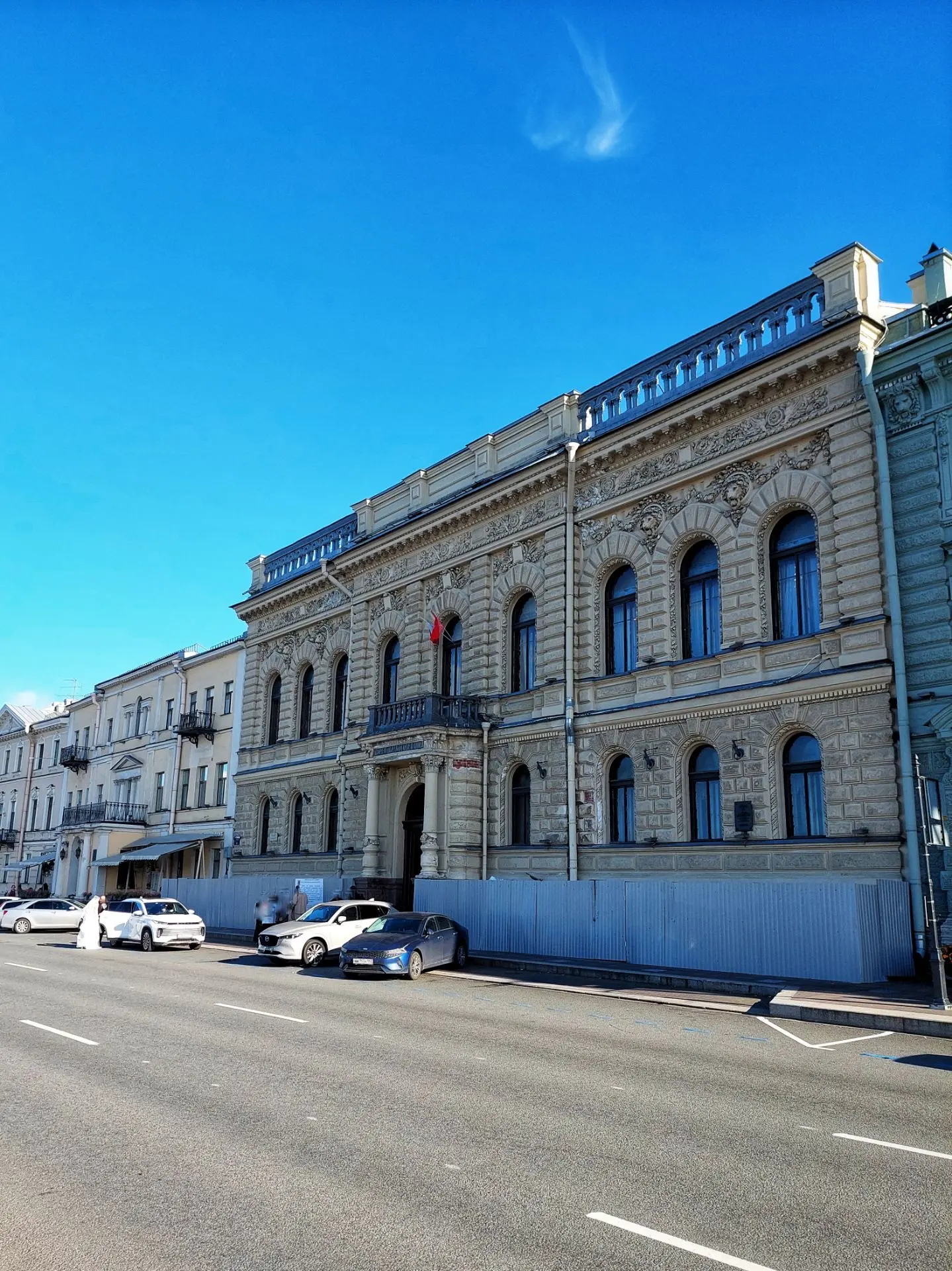 В Петербурге надо знать, куда свернуть❗️