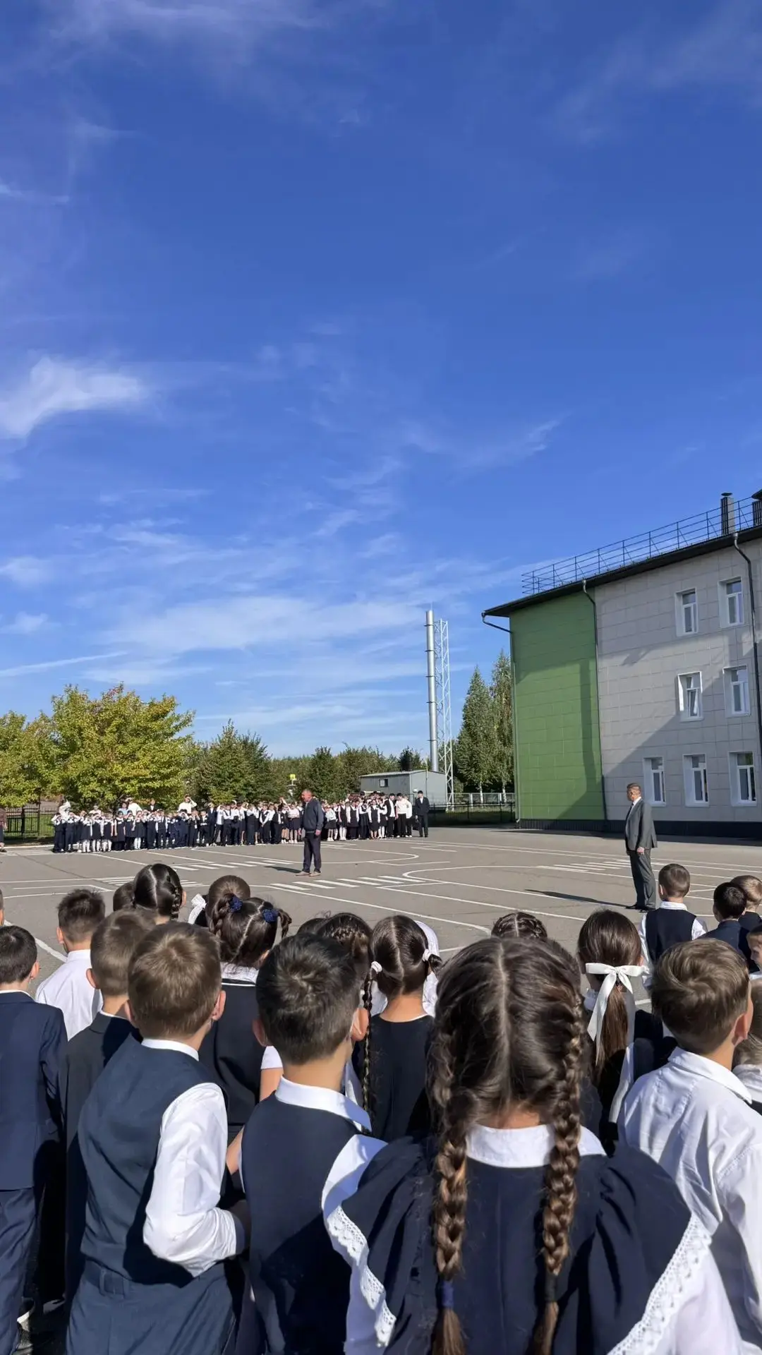 Бүген гимназиядә пожар куркынычсызлыгы буенча 1,2 нче сменада укучыларга эвакуация үткә...