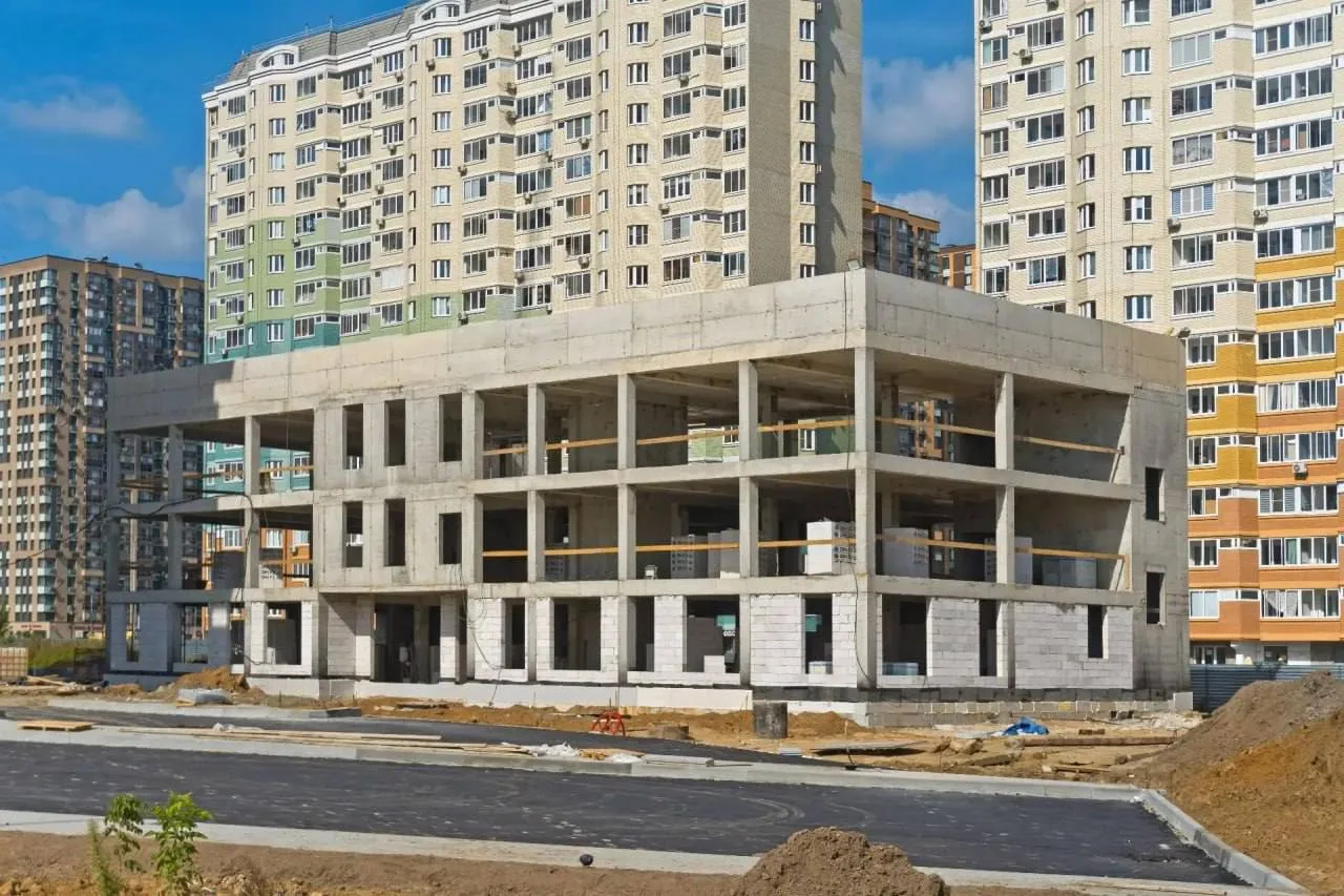 🏫 Новый детский сад в Балашихе: трёхэтажное здание площадью 2,8 тыс. кв. метров на 140...