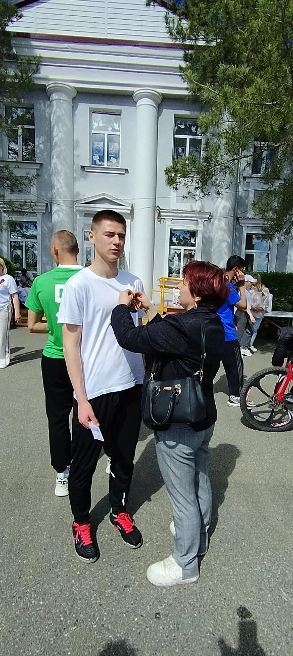 ✨В преддверии Дня Победы Полтавская центральная модельная библиотека провела патриотиче...