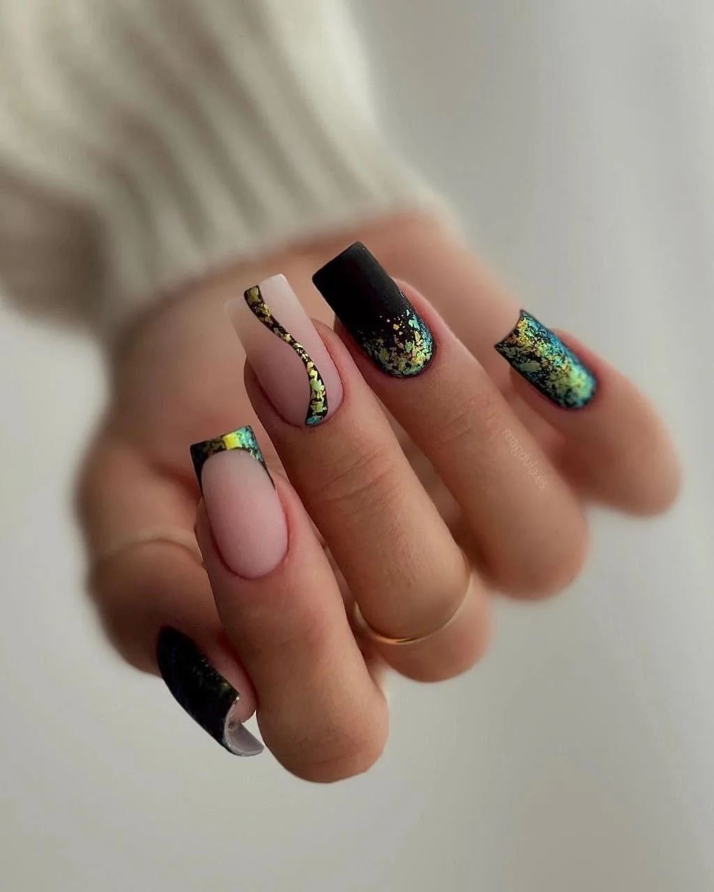 Интересный дизайн 🤍🖤