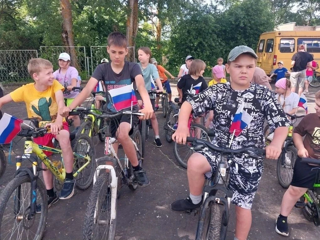 «С Россией вместе» — наш велопробег ко Дню России!Сегодня было жарко не только от солнца, но и от др