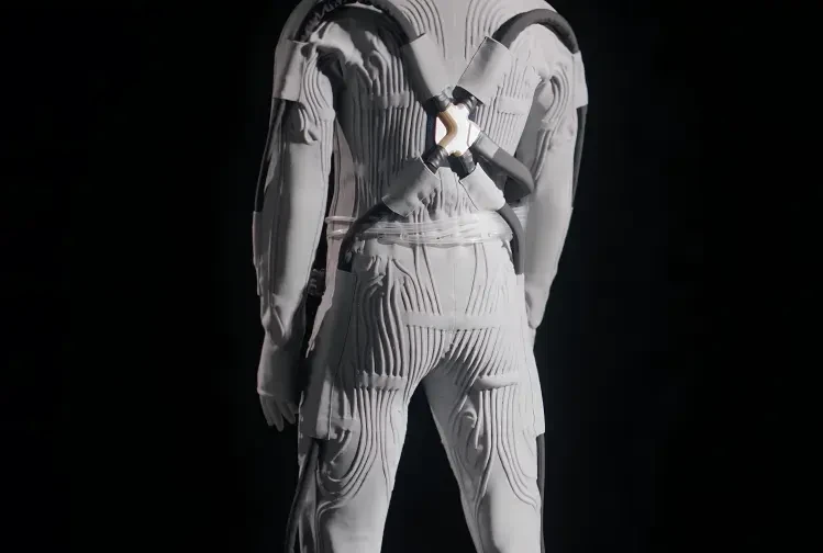 👨‍🚀 Axiom Space и Prada показали космическое «термобельё» для полета на Луну