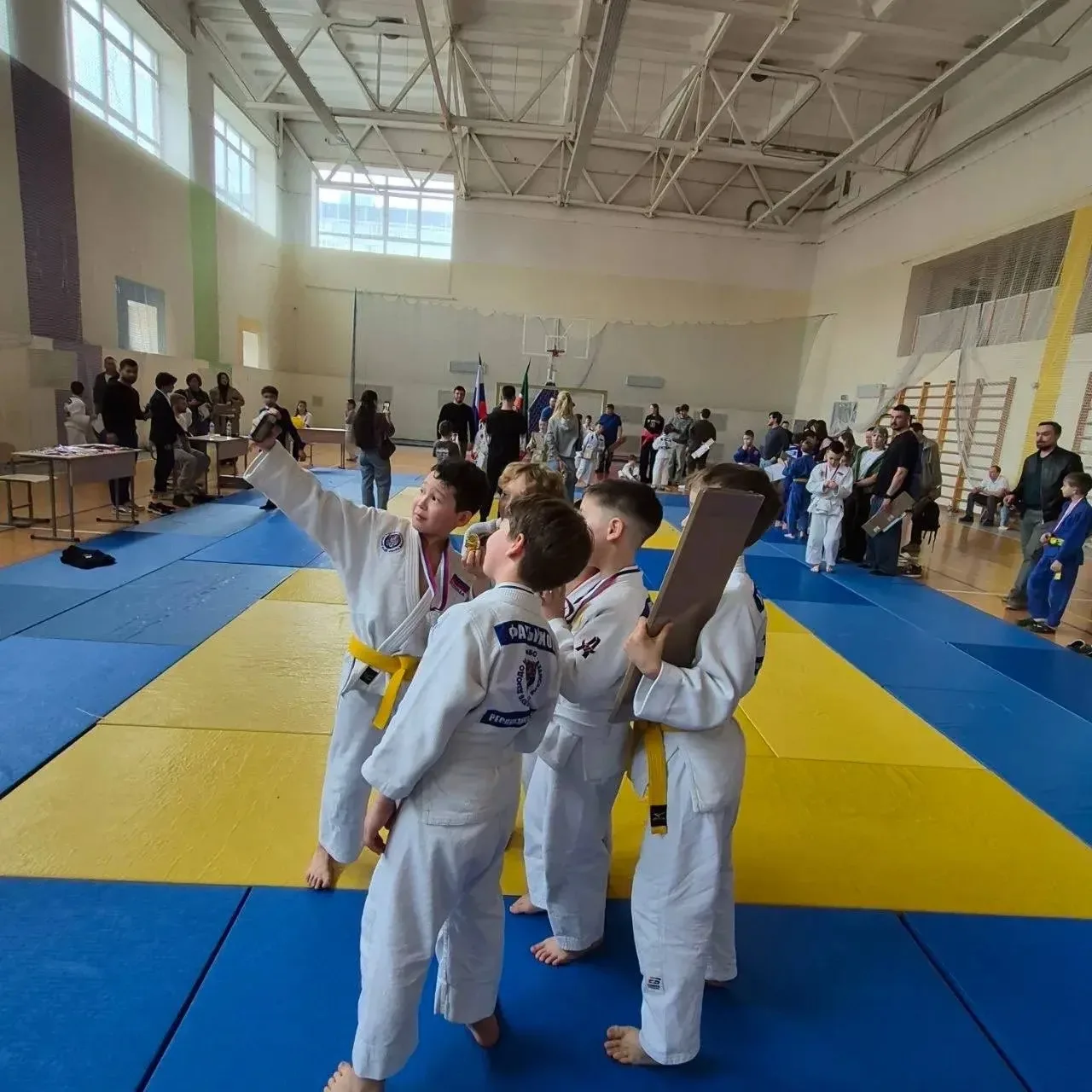 🥋 26 апреля на базе МБОУ «Гимназия 179» состоялся турнир «Первые шаги в дзюдо», в котором приняли уч