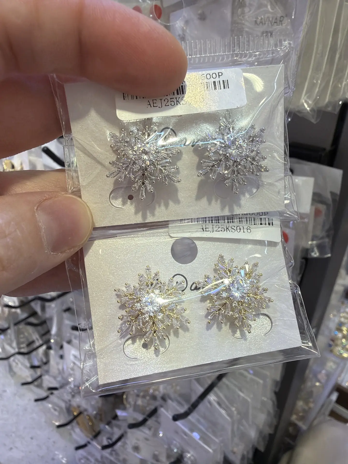 #серьги снежинка 600₽