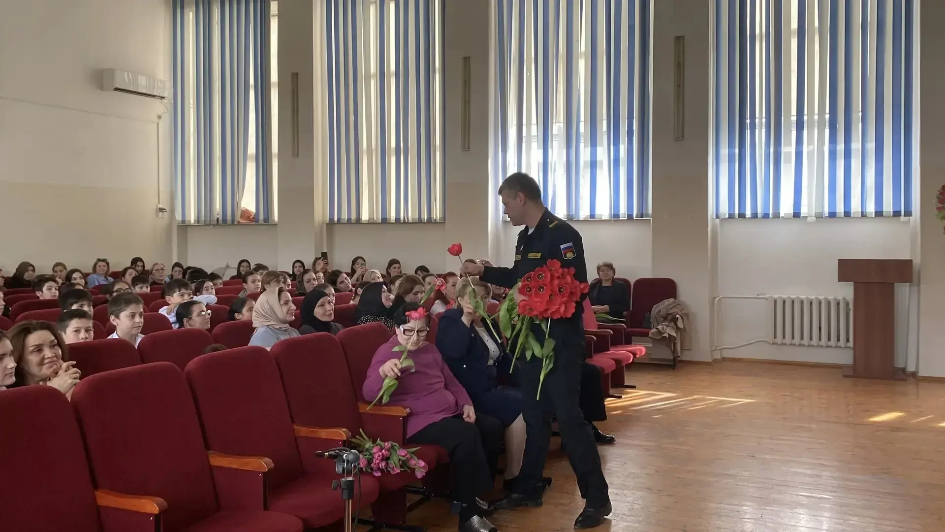 6 марта в актовом зале ГГИМХО царила особая атмосфера — праздничная, торжественная и вд...